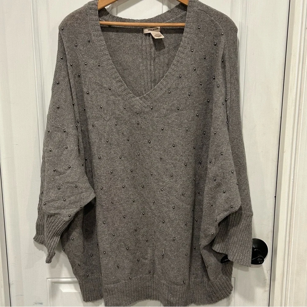 DKNY Jeans Womens Gray V-Neck Sweater, Pearl Beaded, Angora Blend Pullover 14/16